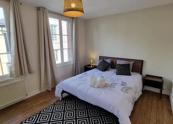 Holiday home Maison De Avec Jardin *